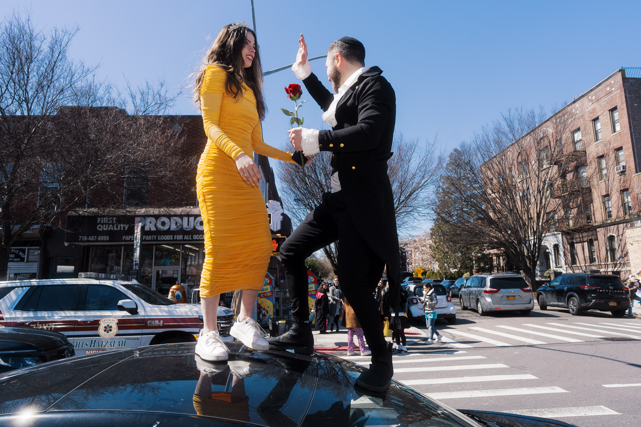 Purim, Crown Heights